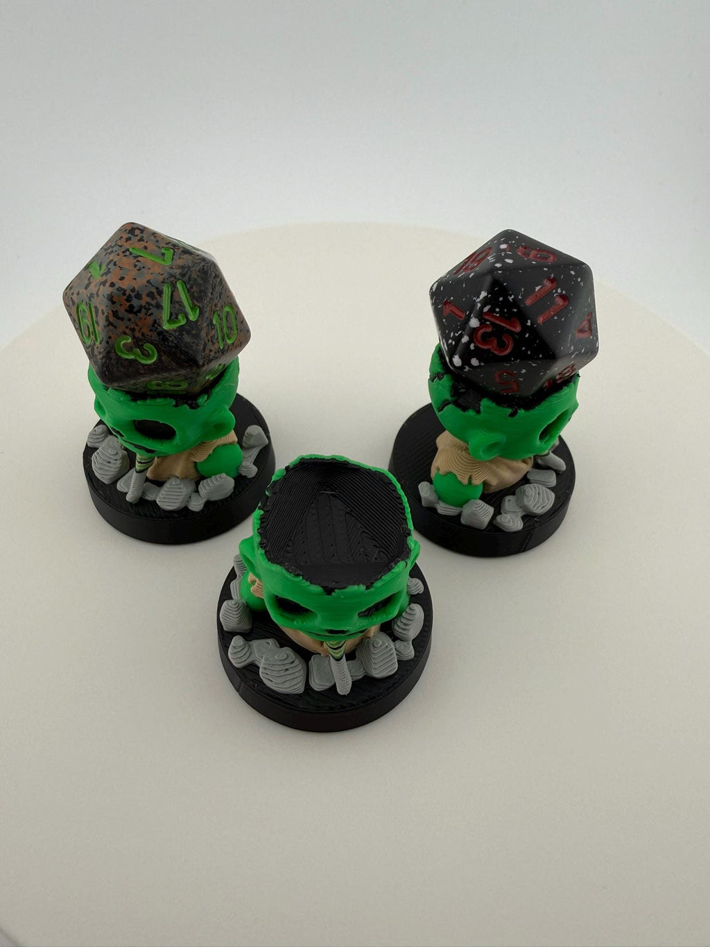 3D Printed Zombie Dice Holder | Zombie Token | MTG Commander EDH Accessory