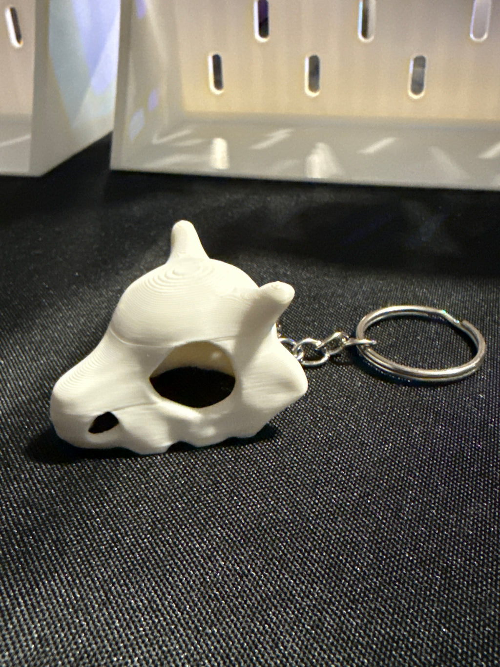 Skull Monster Keychain | Bone Skull Backpack Charm | Cute Monster Skull Keychain | 3D Printed Gaming Accessory | White Skull Key Ring