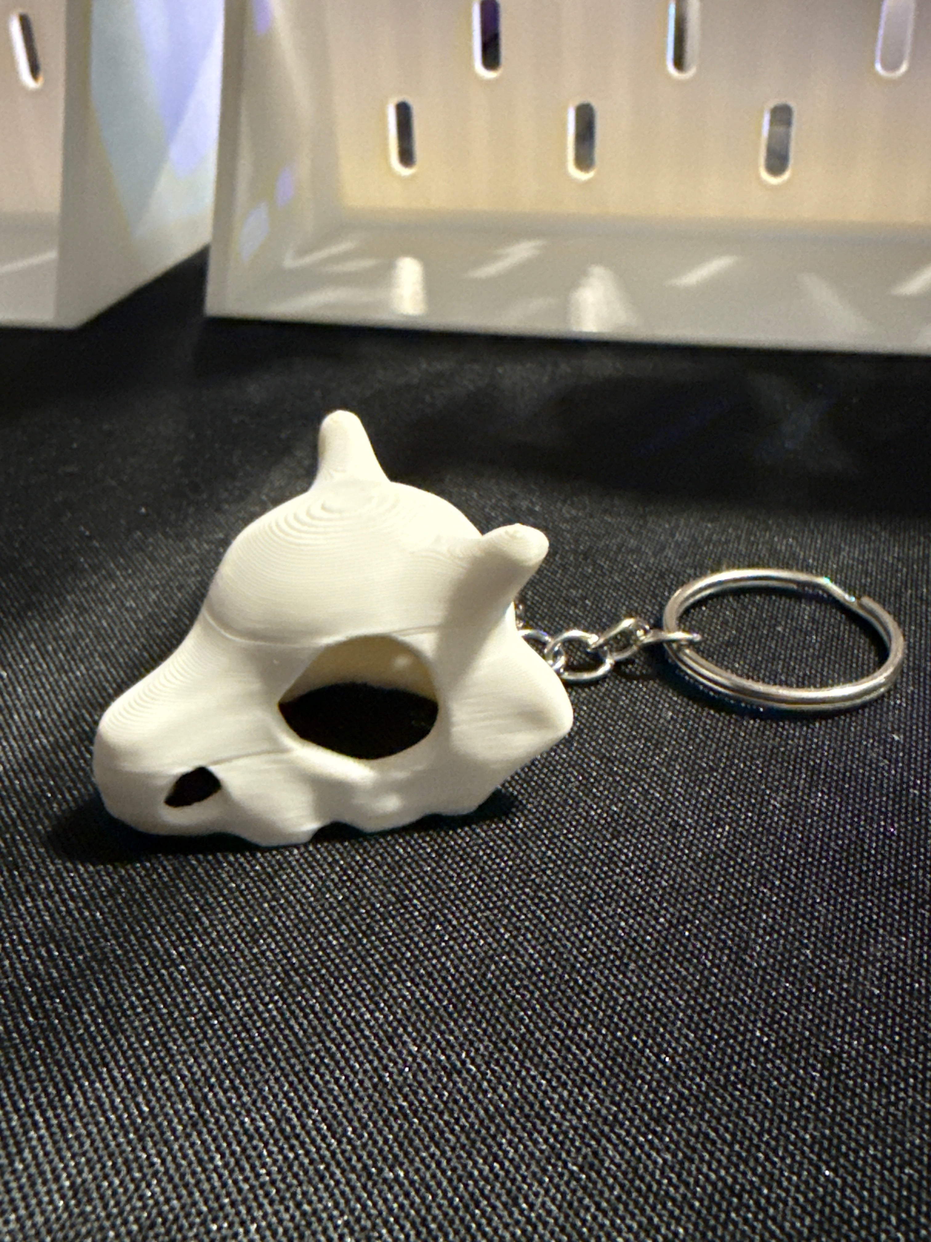 Skull Monster Keychain | Bone Skull Backpack Charm | Cute Monster Skull Keychain | 3D Printed Gaming Accessory | White Skull Key Ring