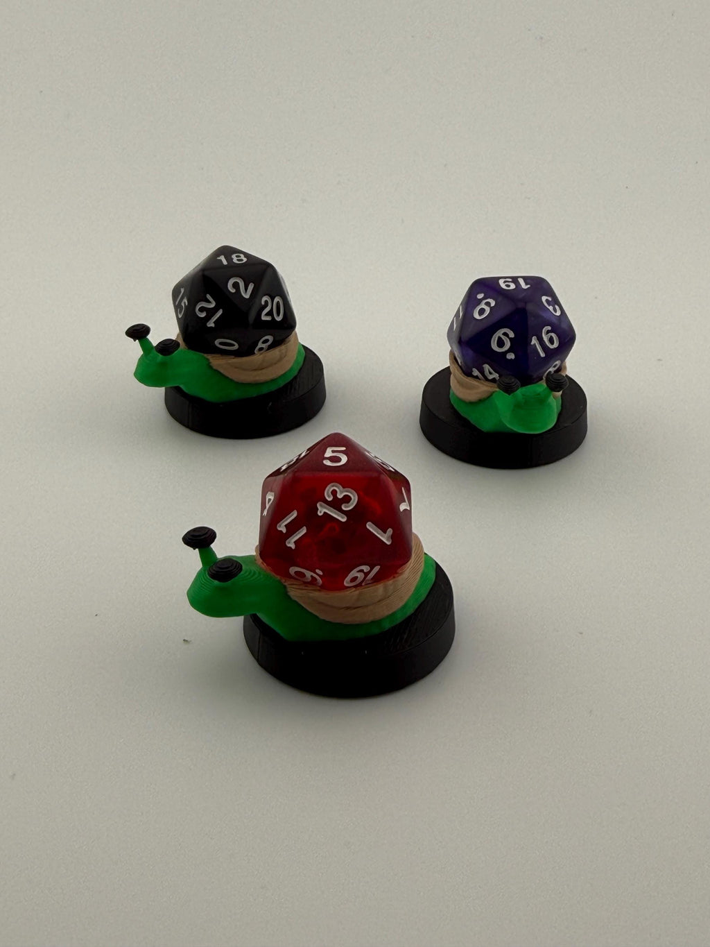 3D Printed Snail Dice Holder – MTG, D&D Gaming Accessory