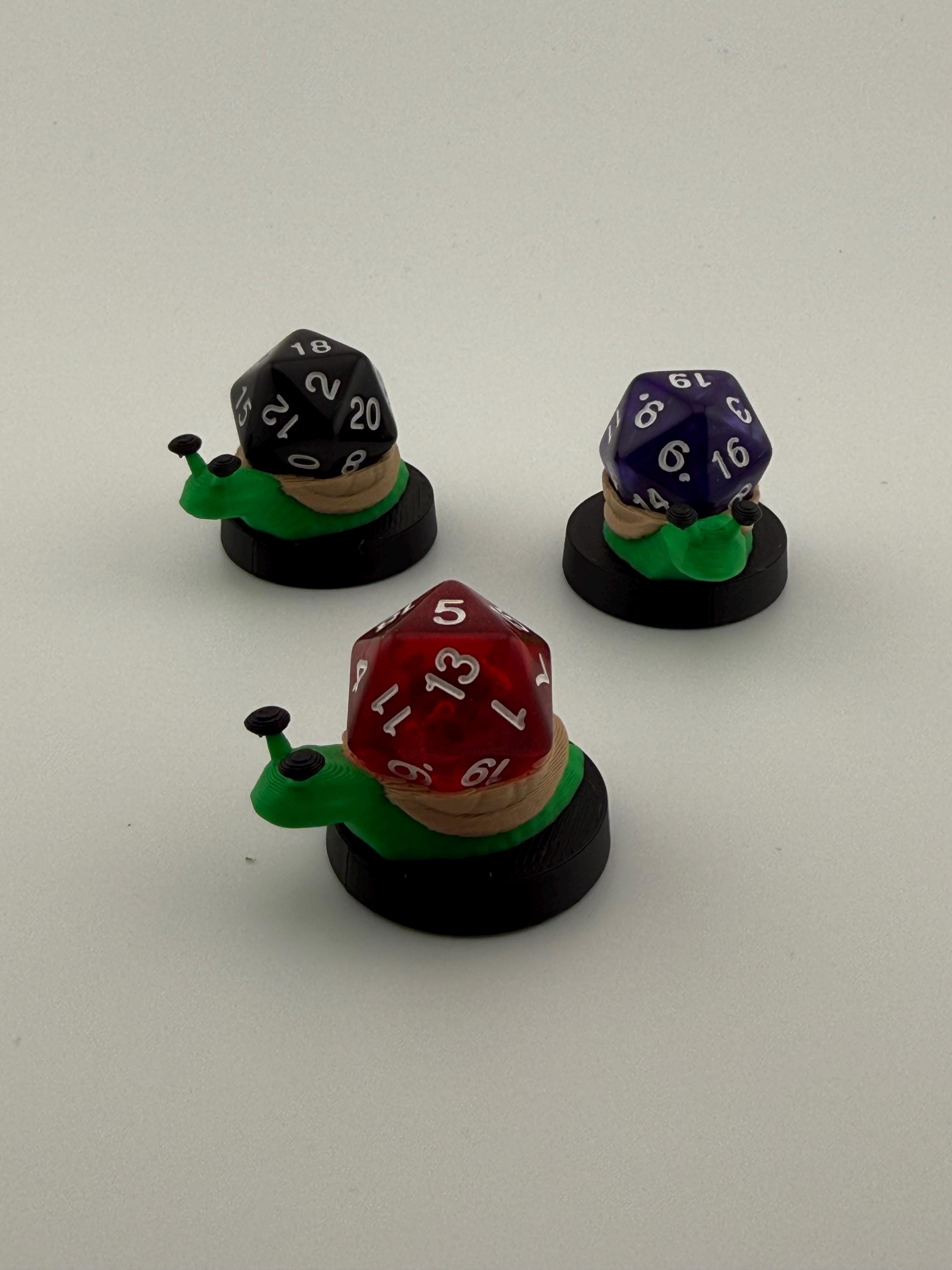 3D Printed Snail Dice Holder – MTG, D&D Gaming Accessory