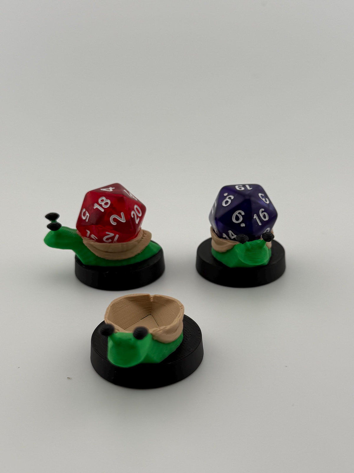 3D Printed Snail Dice Holder – MTG, D&D Gaming Accessory