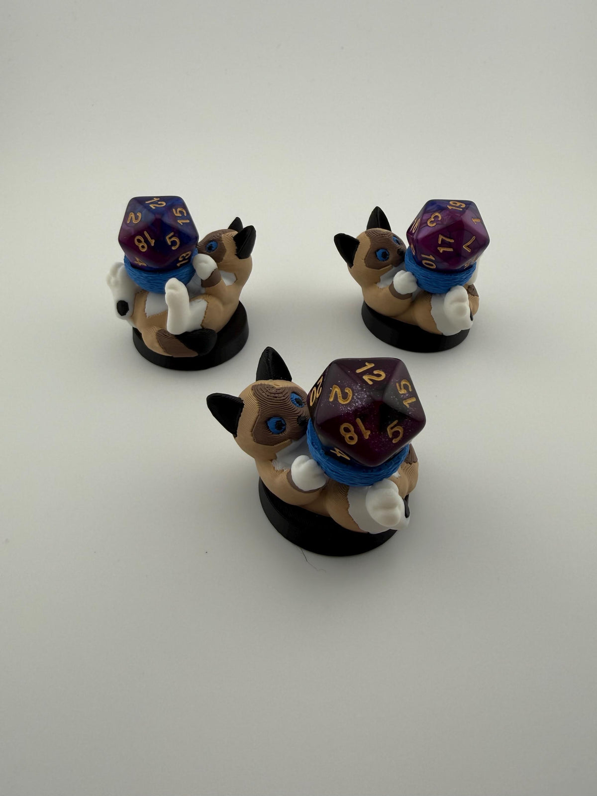 3D Printed Cat Dice Holder – D20 Display Stand for Tabletop RPGs