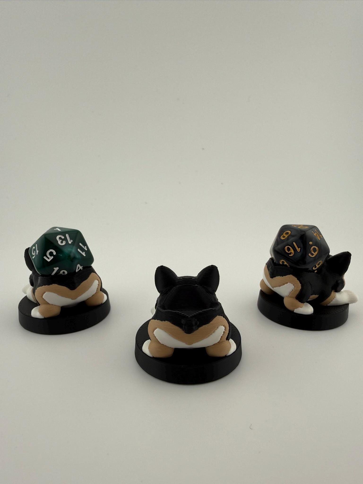 3D Printed Dog Token Dice and Display Holder - MTG Commander Accessory