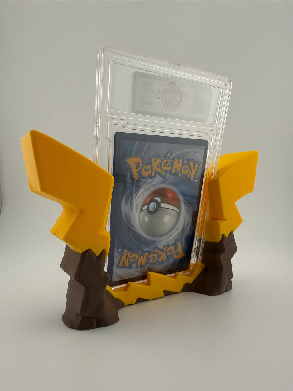 3D Printed Pikachu Inspired Card Display Stand – Electric Type Pokémon Gift for Collectors.
